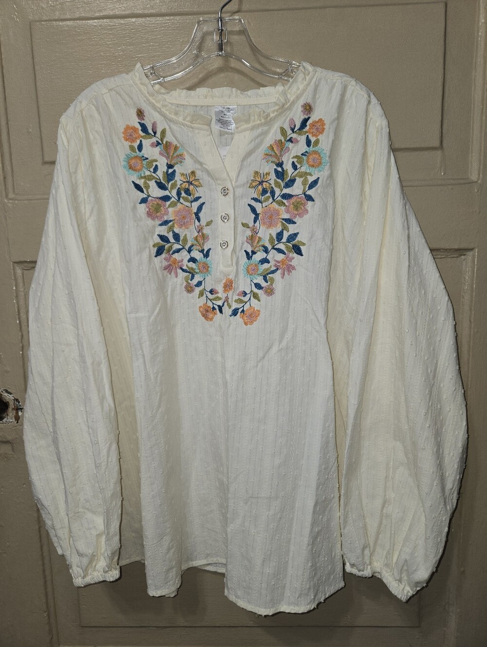 Cracker Barrel Floral Embroidered Swissdot Cream Balloon Sleeve Blouse NWT